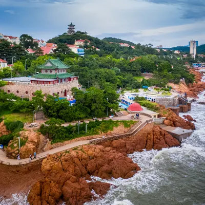 Qingdao Taiyanggongshe Zhongzhi Guanguang Leisure Manor周辺のホテル