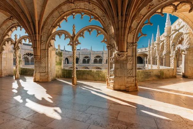 Hotel di Coimbra Dengan Tempat Parkir