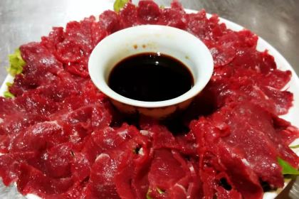 ZAI SHUI YI FANG TE SE HUO GUO