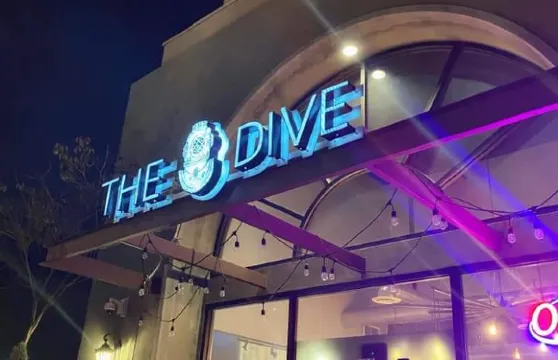 Ollie's Duck & Dive