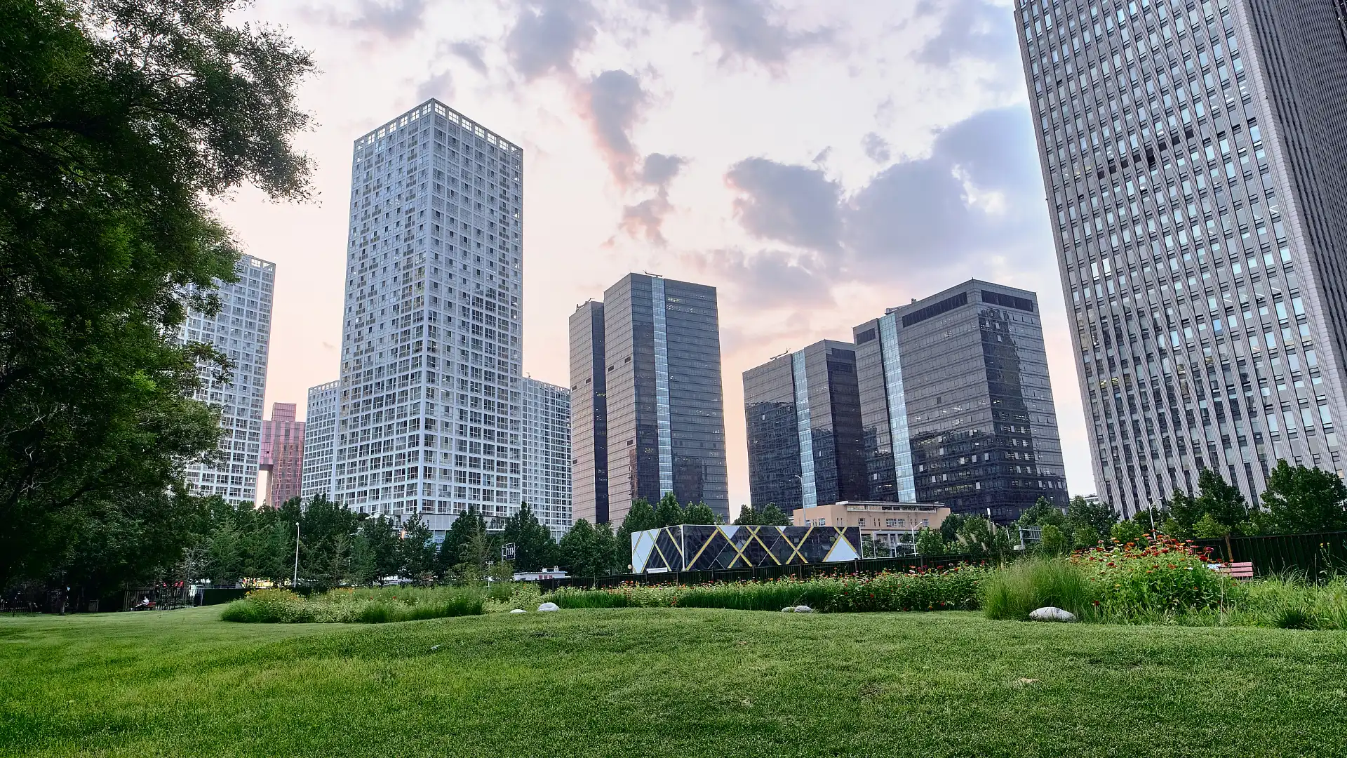 Hotels near Cbd Chengshi Forest Park