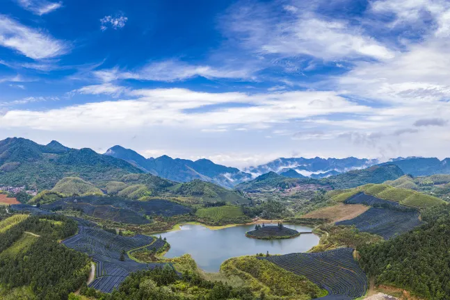 Отели рядом с достопримечательностью «»