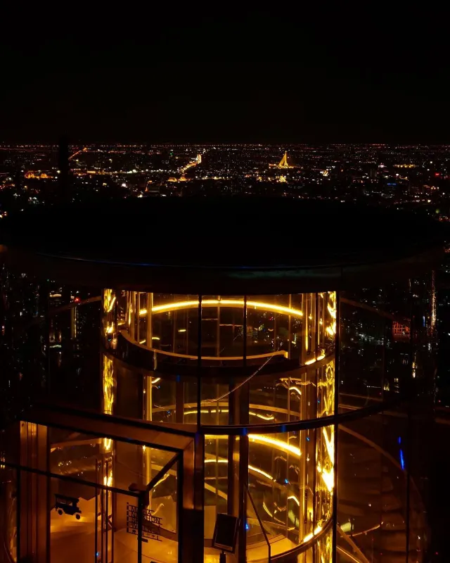 ชวนดูพลุปีใหม่สุดปังที่ มหานคร สกายวอลค์