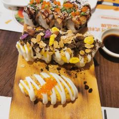 兄弟船精致日料(房湖公园店) User Photo