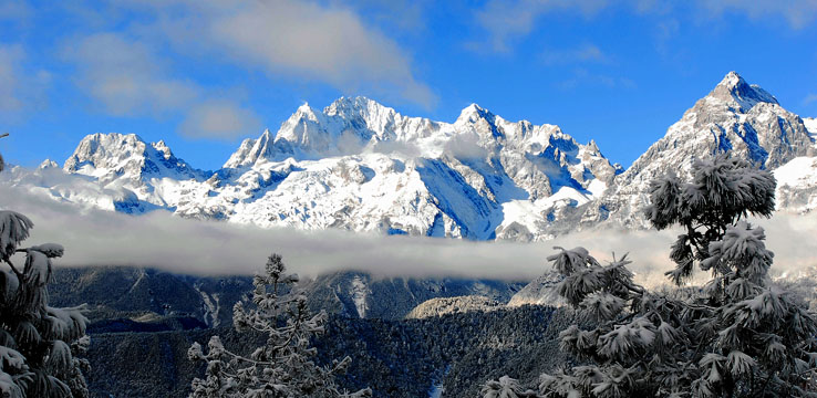 Tur Pribadi Harian Lijiang: Gunung Yulong (Naga Giok), Lembah Bulan Biru, Kota Kuno Shuhe
