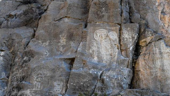 Zhuozi Mountain Cliff Painting
