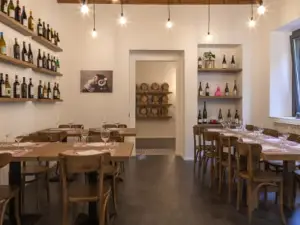 Vimercati Vineria con cucina | Enoteca a Carate Brianza