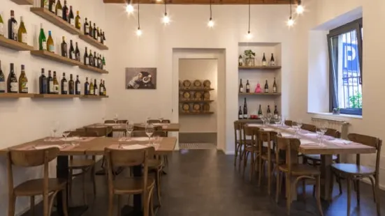 Vimercati Vineria con cucina | Enoteca a Carate Brianza