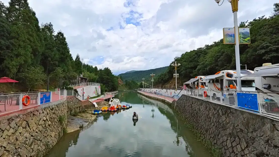 Hotels near Yuanyangtoucun