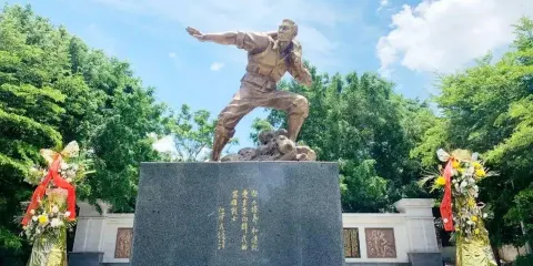 李向群廣場