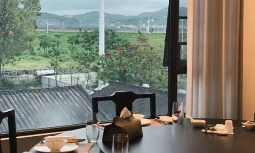 1986 SKYBAR Restaurant&Lounge