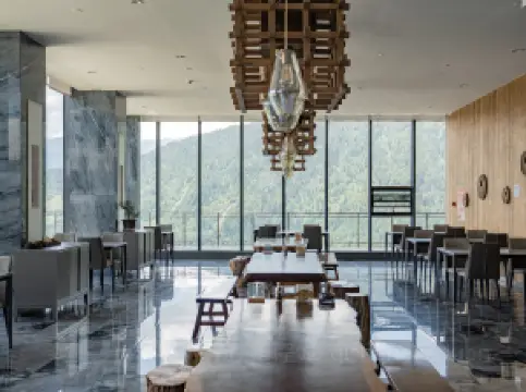 四姑娘山·天空之城悬崖酒店·悬崖餐厅