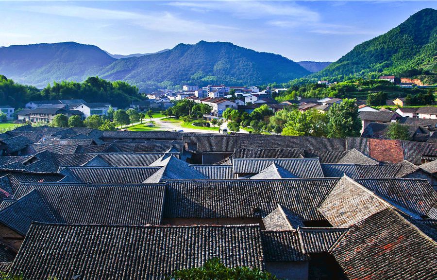 張谷英村