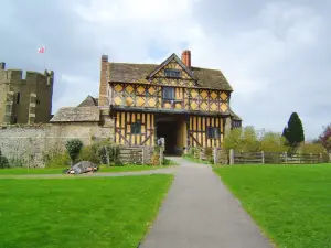 Stokesay Castle