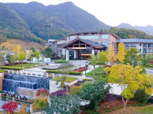 Xiushui Hot Spring Town Resort · Hot Spring Moxibustion Center