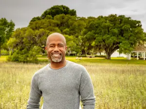 Darius Rucker Live