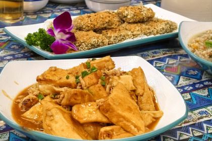 老崇左特色风味食馆