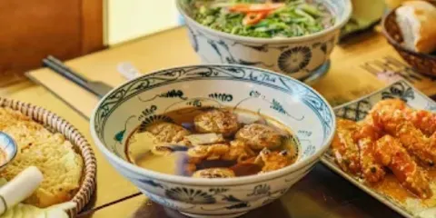 Ăn Thôi