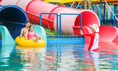 Longemont Water Park