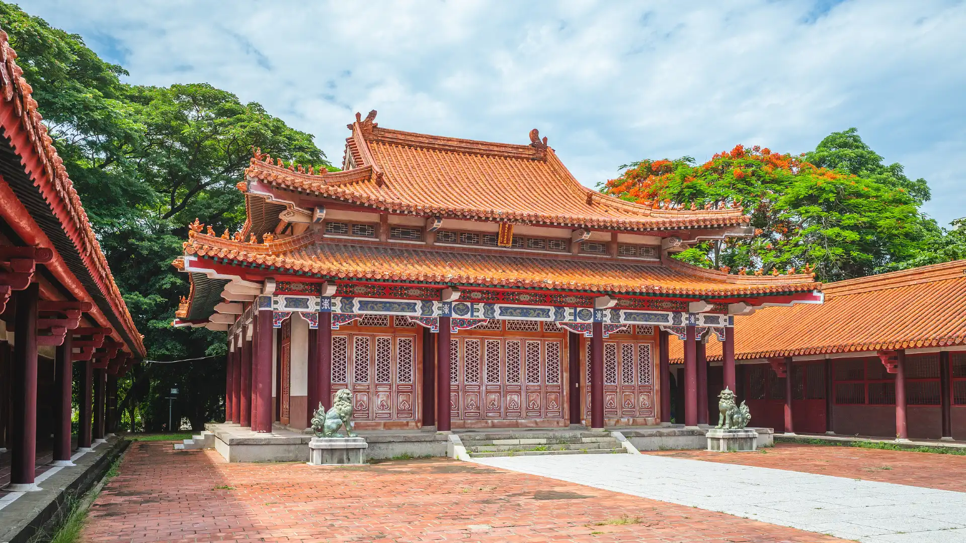 Hotels near Tainan Martyrs' Shrine