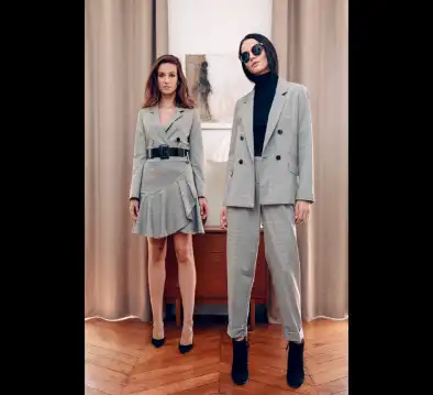 Sinéquanone附近的飯店