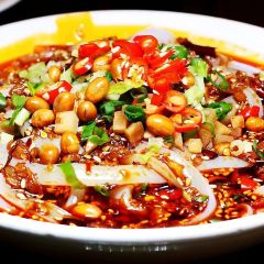 ZHANG DA HU ZI HUO GUO JIU LOU CHANG YI DIAN 여행 사진