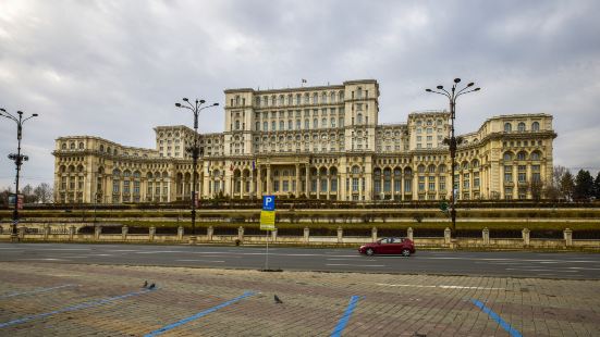 布加勒斯特議會宮