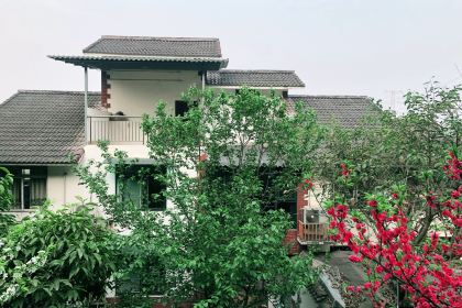 胡氏农家小院柴火鸡