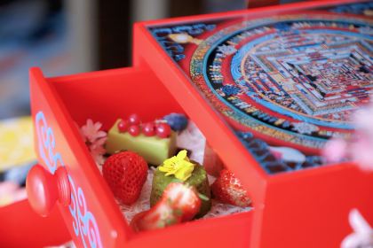 九寨英迪格酒店·九幻大堂吧