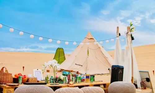 Mingsha Mountain Wanyou RV Wild Luxury Camping Site
