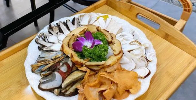 阿鹏故事野生菌物料海景餐厅