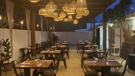 Aziza Restaurant & Lounge