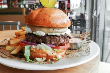 Belushi's Gare du Nord