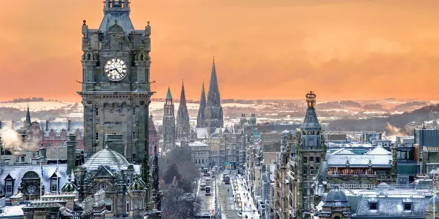 Unraveling the Charm: Exploring the Best of London and Edinburgh - Accommodation Options