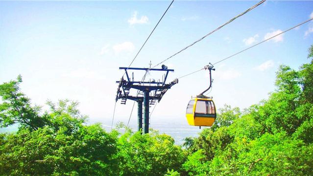 Mountain Li Cable Car