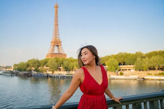 Travel Photoshoot in Paris