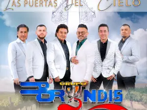 Grupo Bryndis & Industria Del Amor & Mas En Aurora Concert
