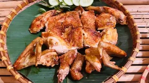 GA NUONG COM LAM ĐA LAT BEP LUA in ด่าหลัต