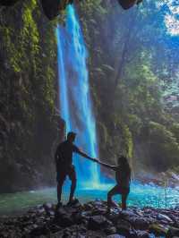 Chasing waterfall in Valencia