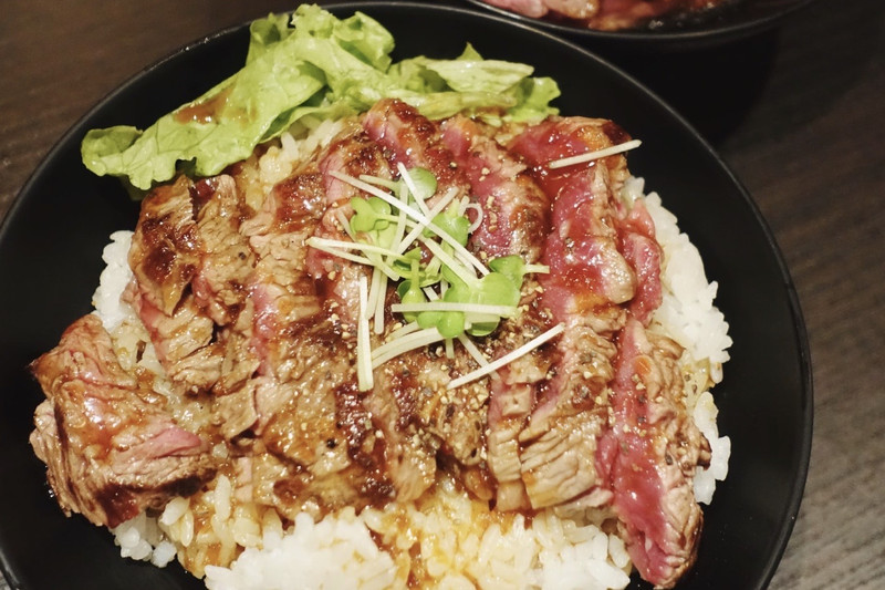 รีวิวที่เที่ยวโกเบ Red Rock คู่มือท่องเที่ยวจาก