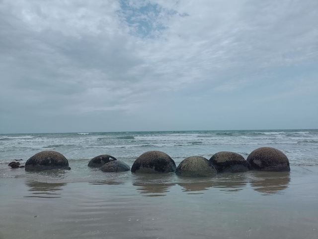 Moeraki Boulders