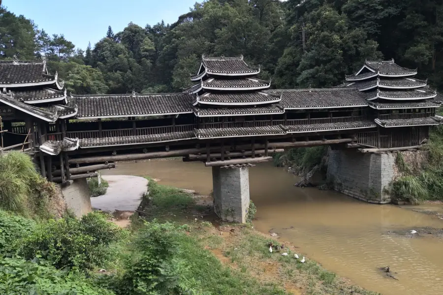 獨峒岜團橋景區