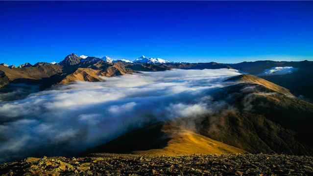 Sea of Clouds Sightseeing in Kangding