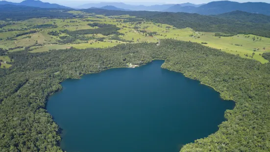 グアタビタ湖