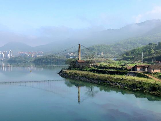 Dongjiang Suspension Bridge