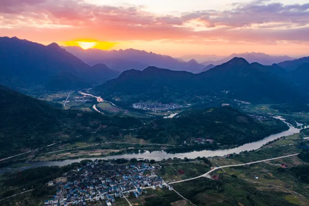 Номер с видом на горы Отели в г. Нинде
