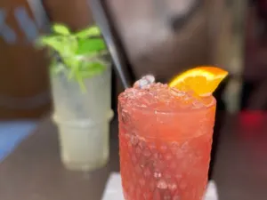 Sputnik bar