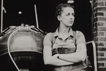 Ying Guo Lun Dun RNLI Nv Xing Qing Zhu Hai Shang Jiu Sheng  200 Zhou Nian  | Royal Museums Greenwich