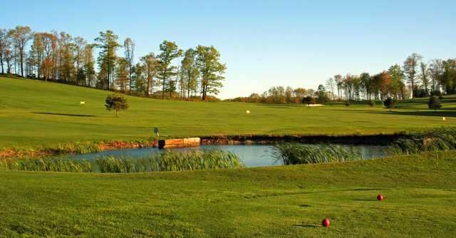 Lucky Hills Golf Course and Driving Range