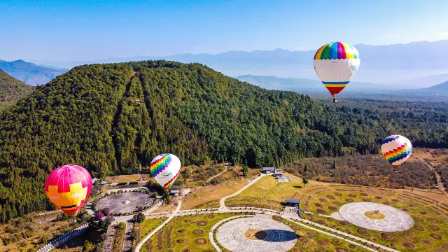 Hot Air Ballooning in Baoshan